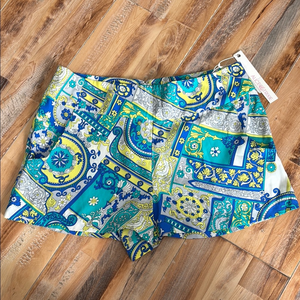 Alice & Trixie Silk Shorts size small
